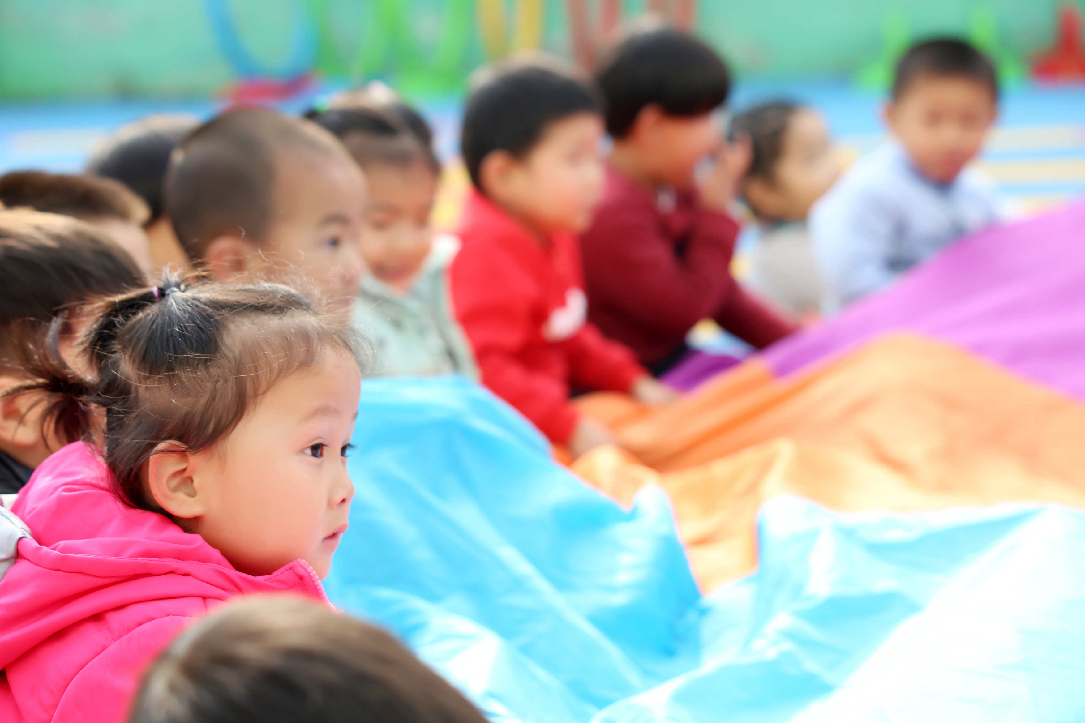 暖心：這所幼兒園里有27個(gè)“天使”