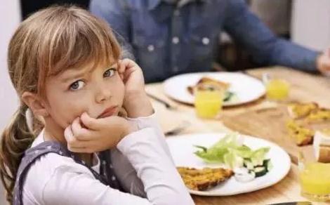 孩子挑食可能是因?yàn)槟阕鲥e(cuò)了一件事