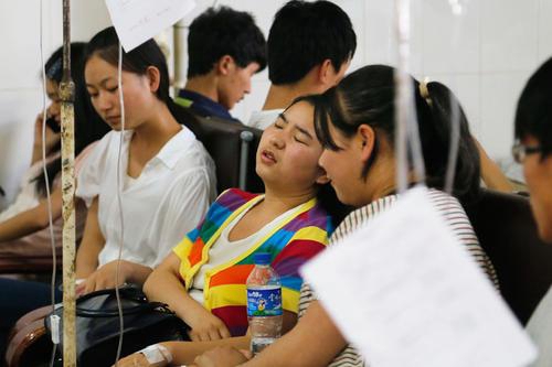 云南某中學(xué)68人不明原因腹瀉 夏季飲食安全不可忽視