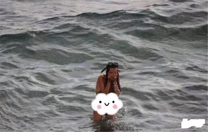 “最強產婦”去海里游泳順便生娃，這位俄羅斯寶媽火了