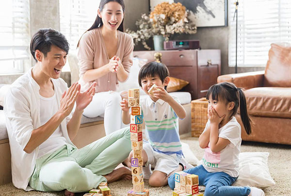 孩子能不能出息，都藏在父母的言行里